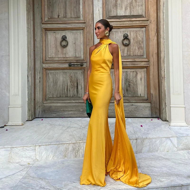 Robe Longue Satinée Dos Nu