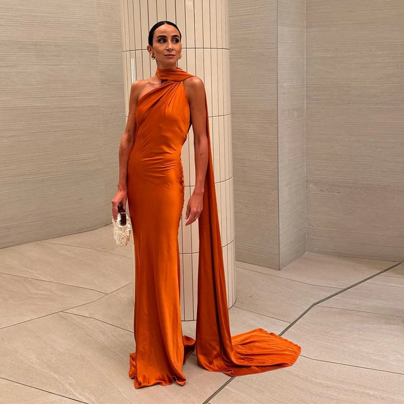 Robe Longue Satinée Dos Nu